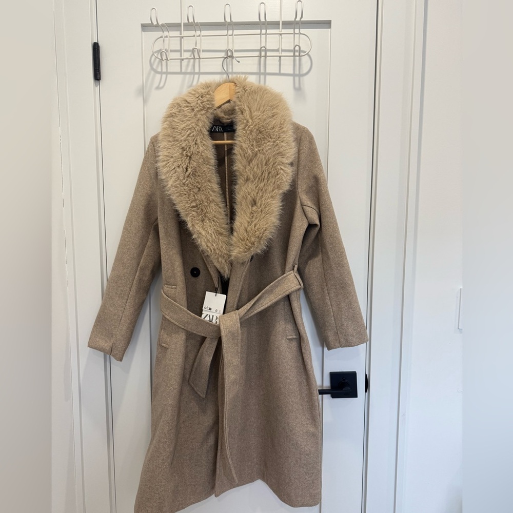 Zara Lapel collar coat with removable faux fir bloggers favorite - Picture 8 of 12